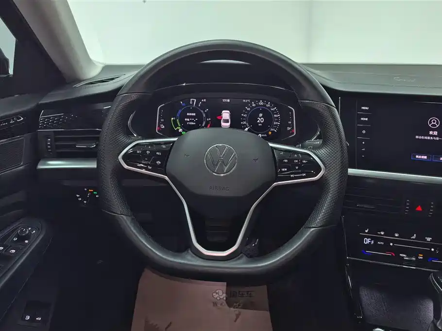 Volkswagen Passat PHEV 2023 — фото 15