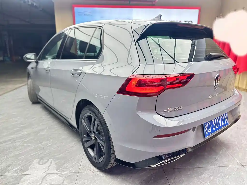 Volkswagen Golf 2022
