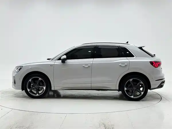 Audi Q3 2022