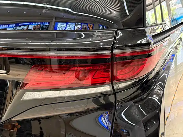 Toyota Vellfire 2025