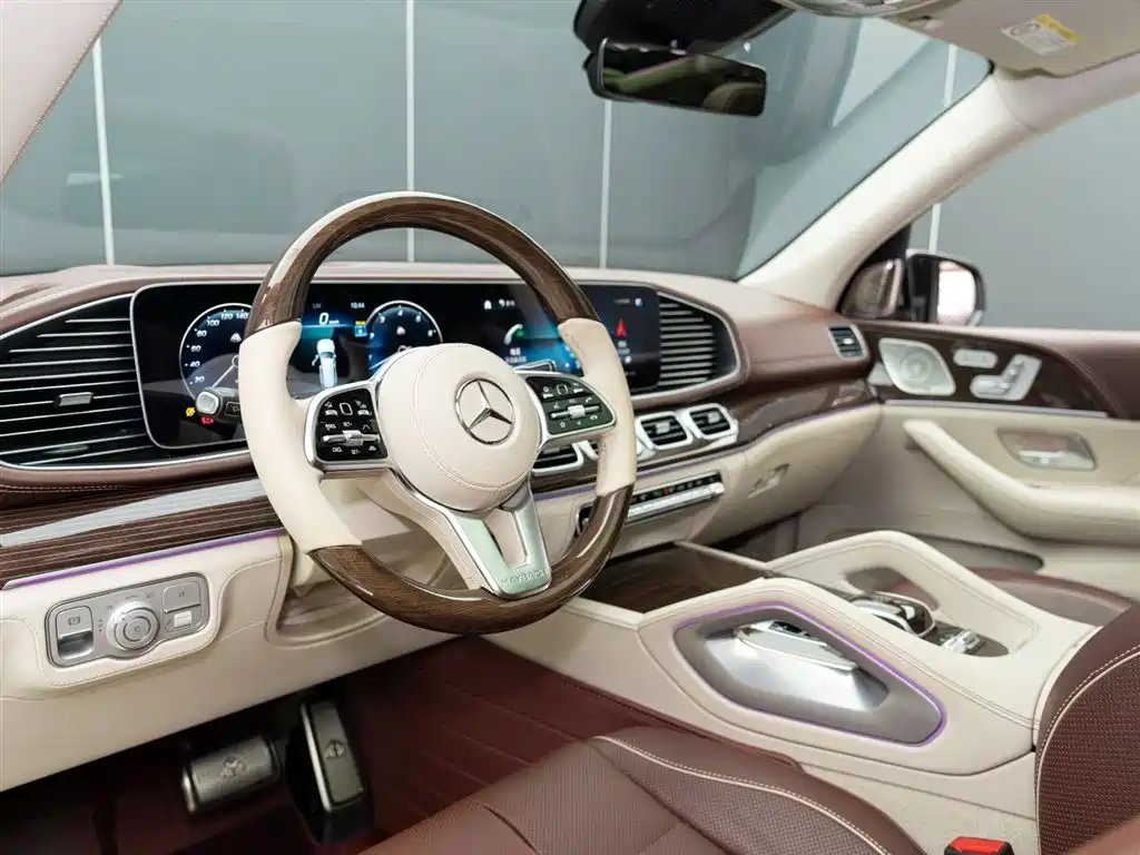 Mercedes-Benz GLS 2024 — фото 9