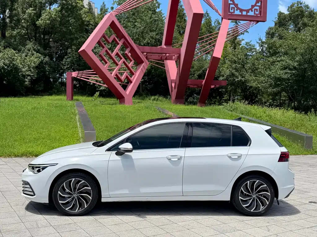 Volkswagen Golf 2022