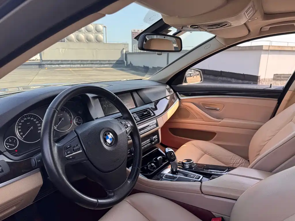 BMW 5 Series 2013 — фото 13