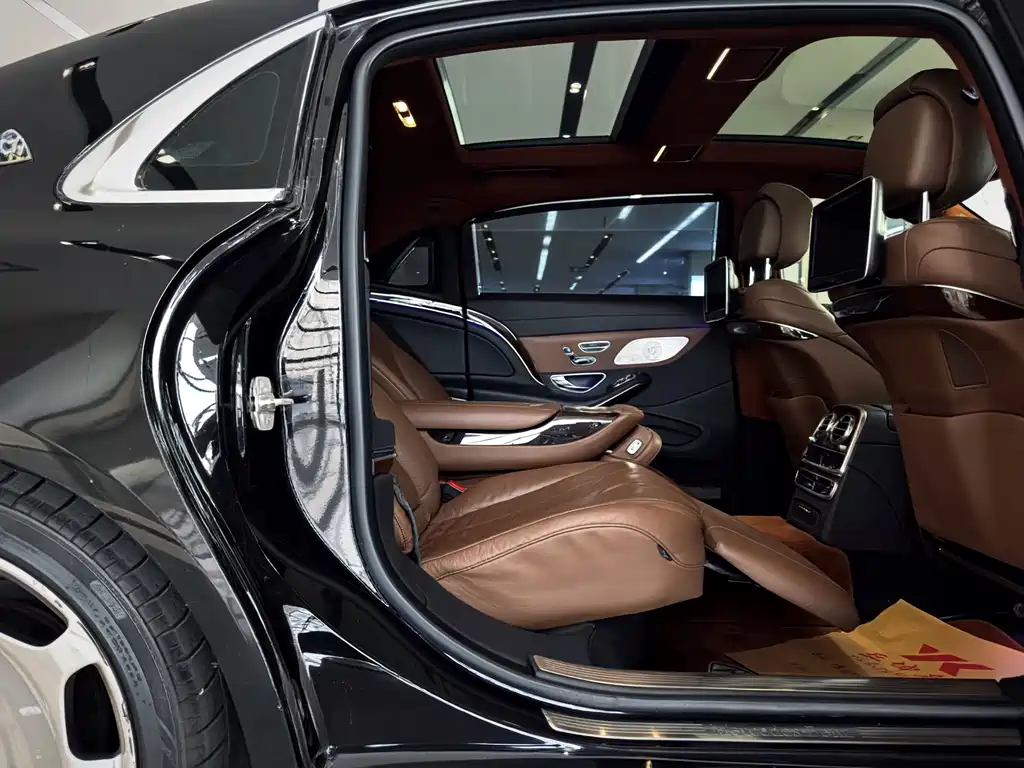 Mercedes-Benz Maybach S-Class 2015 — фото 11