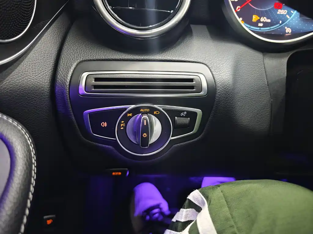 Mercedes-Benz C-Class 2020 — фото 13