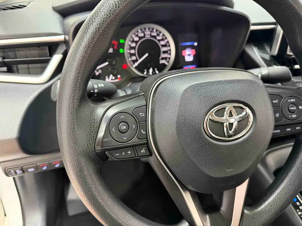 Toyota Corolla 2022 — фото 9