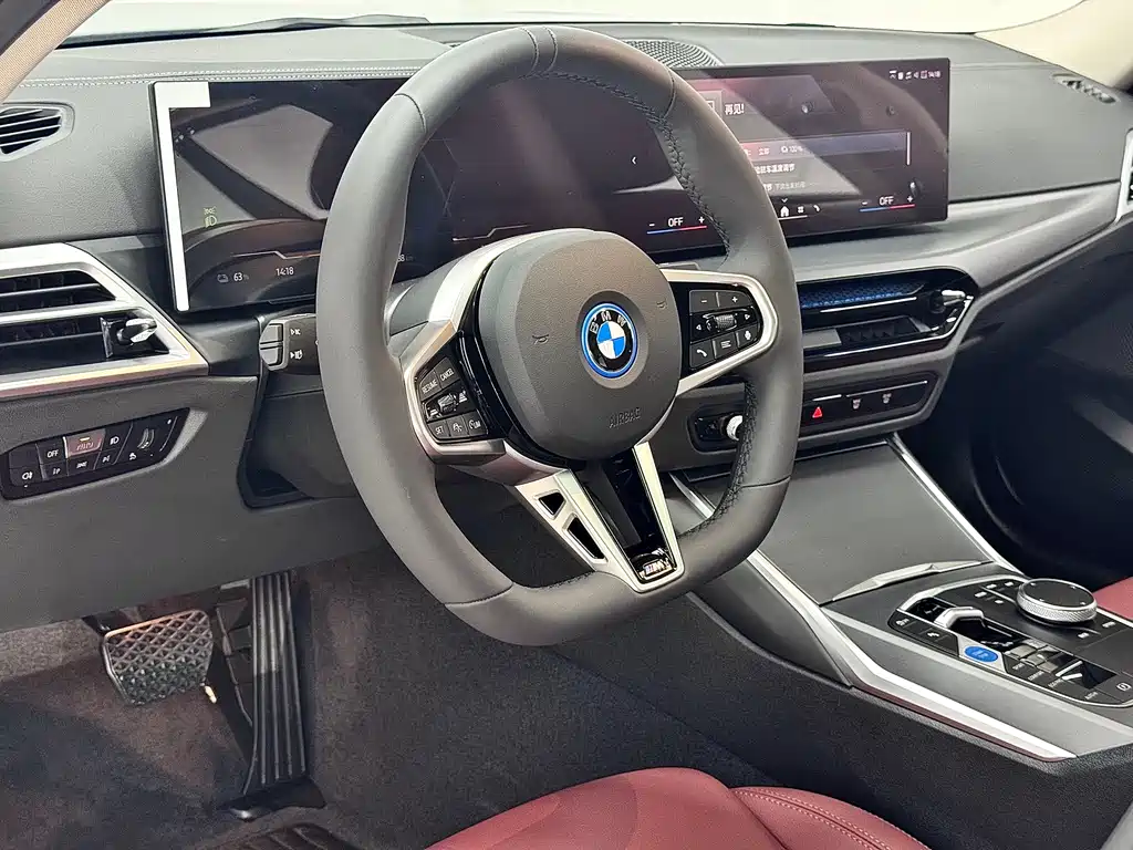 BMW i3 2025 — фото 13