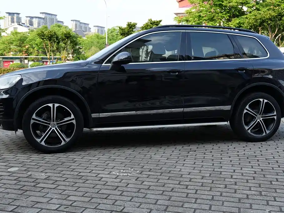 Volkswagen Touareg 2015 — фото 4