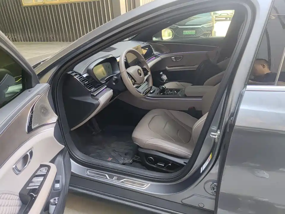 BYD Han 2024