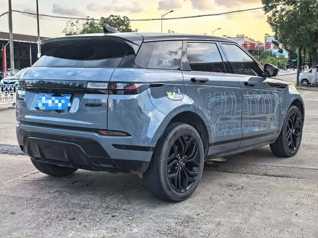 Land Rover Evoque 2021