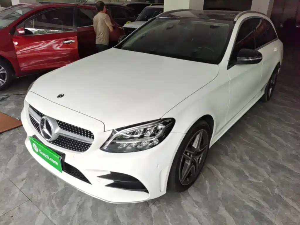 Mercedes-Benz C-Class 2021