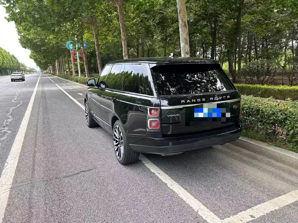 Land Rover Range Rover 2022 — фото 10