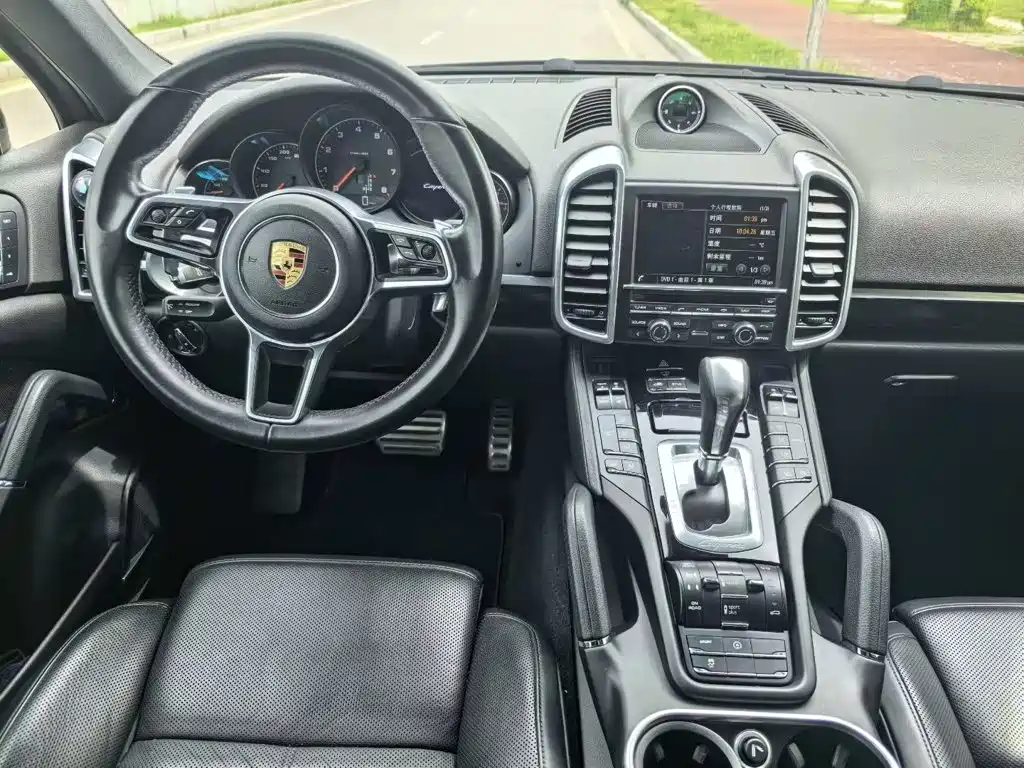 Porsche Cayenne 2016