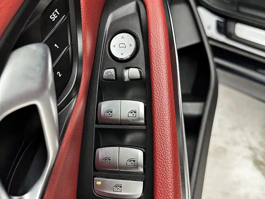 BMW 3 Series 2023 — фото 16