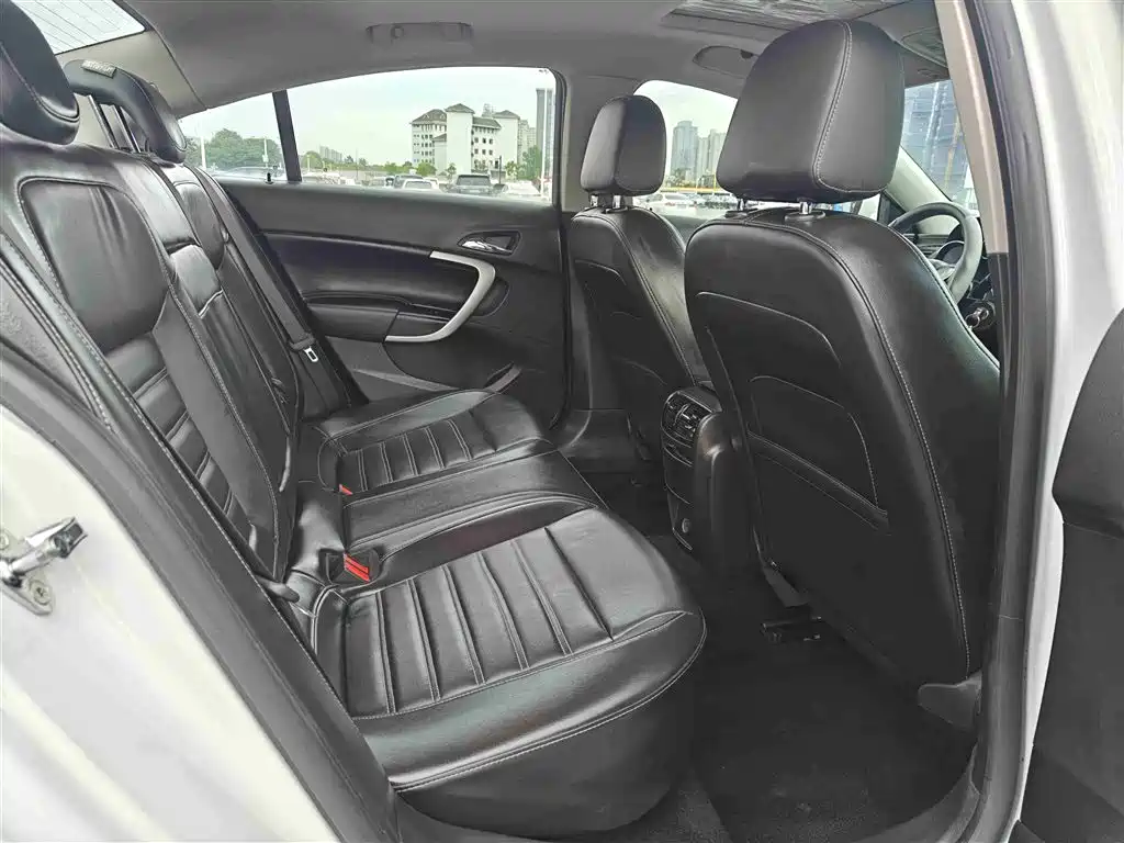 Buick Regal 2016 — фото 15
