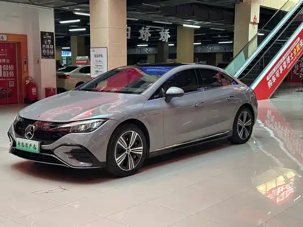 Mercedes-Benz EQE 2022