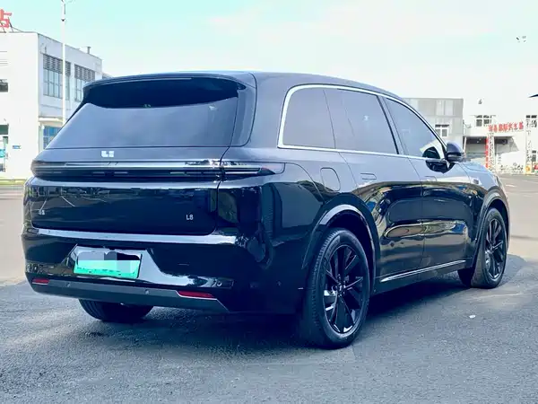 Li Auto L8 2023