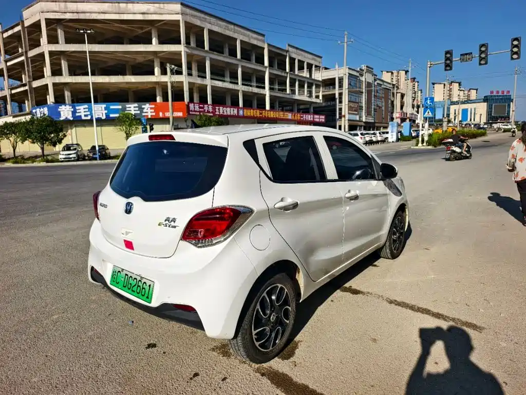 Changan Benben E-Star 2022