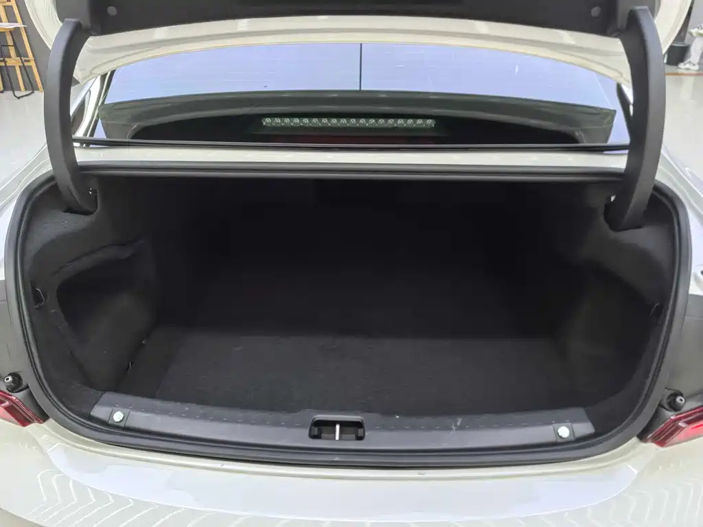 Volvo S90 PHEV 2020
