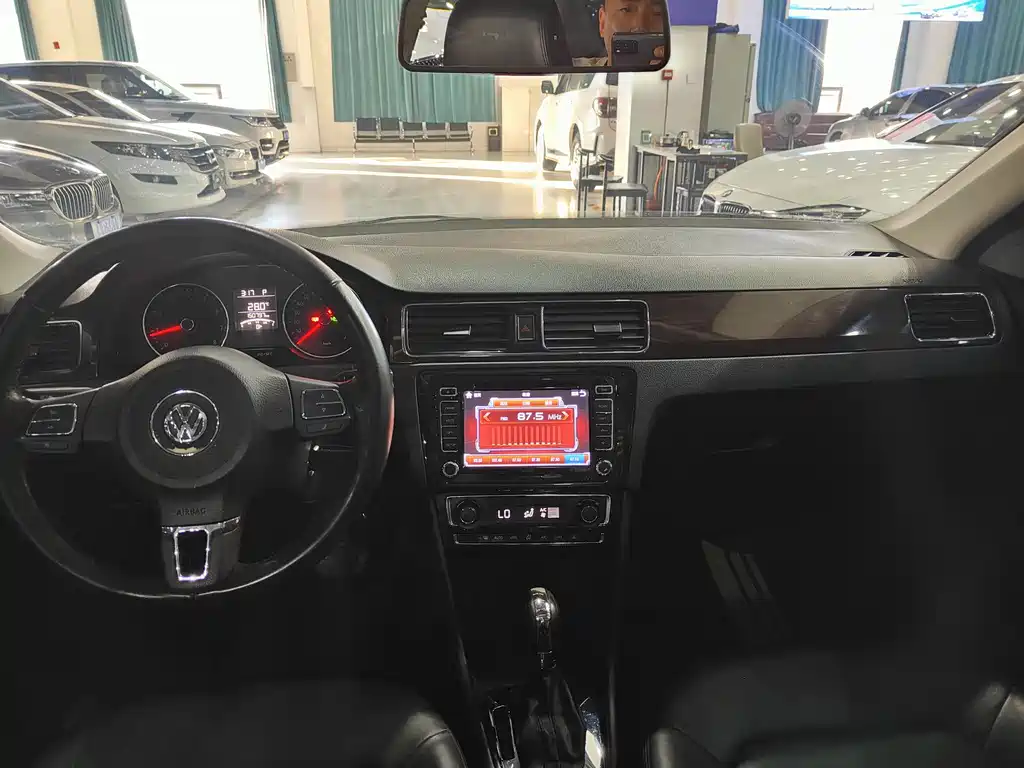 Volkswagen Santana 2013
