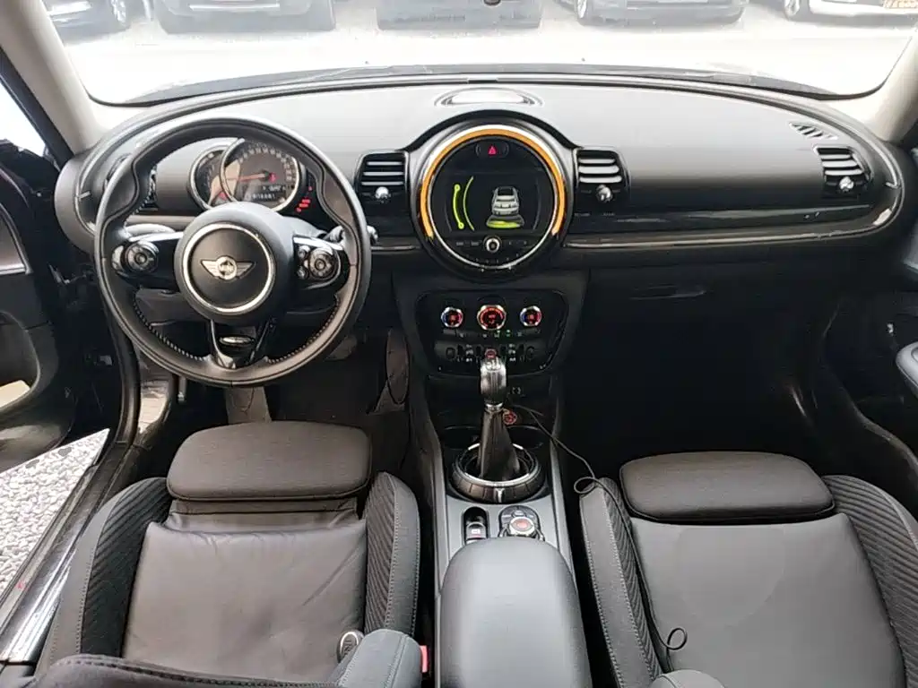 MINI Clubman 2017 — фото 10