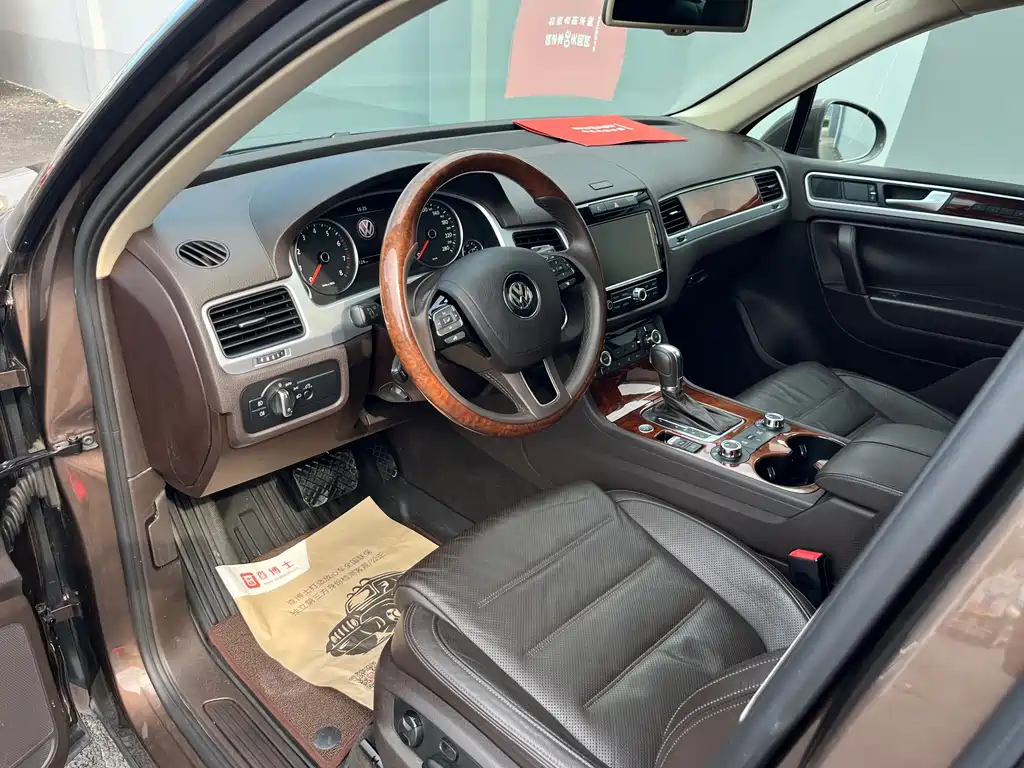 Volkswagen Touareg 2012