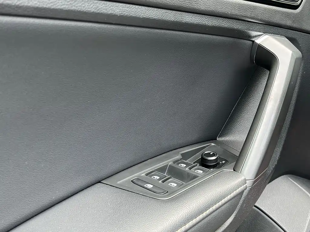 Volkswagen Tiguan L 2018 — фото 9