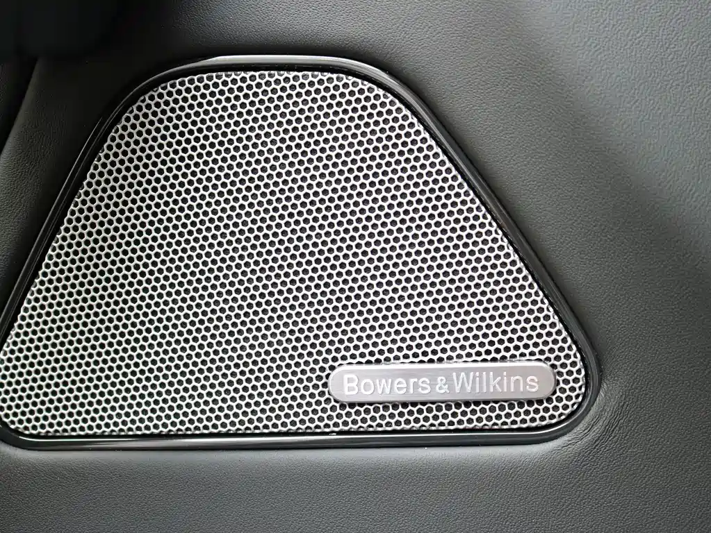 Maserati Levante 2017 — фото 14