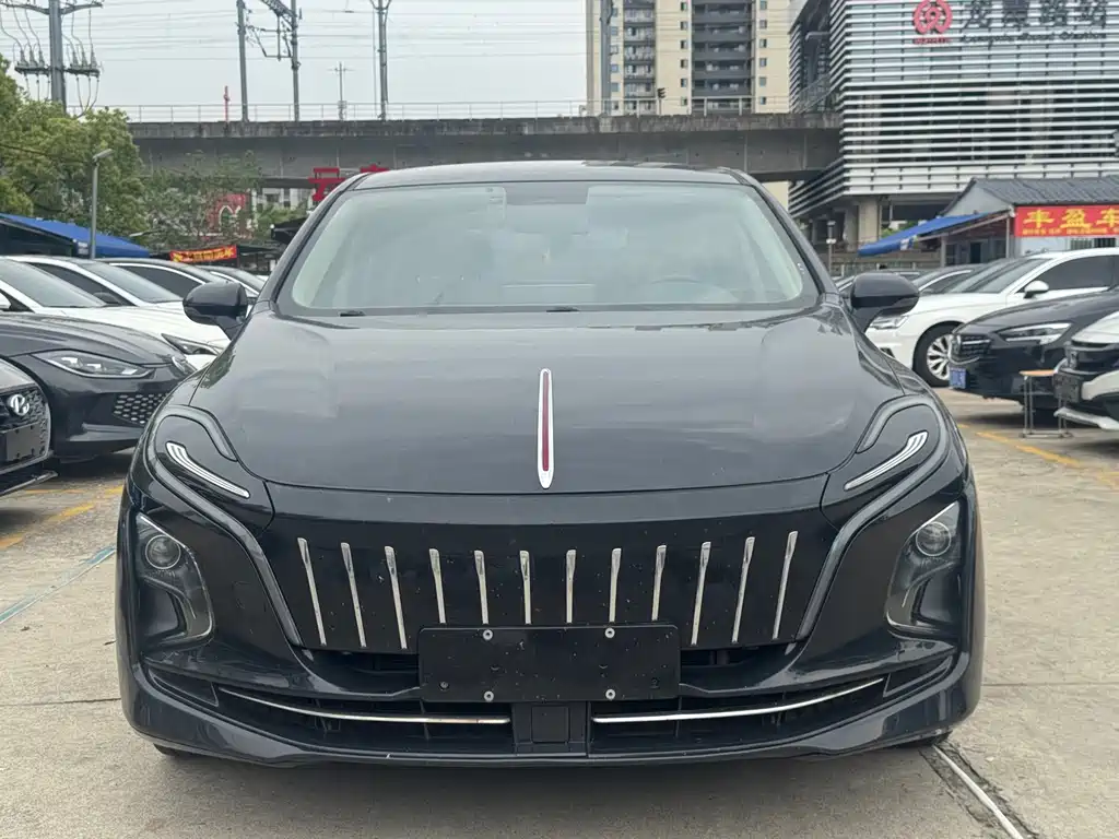 Hongqi E-QM5 2022 — фото 2