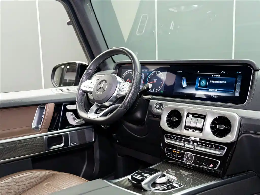 Mercedes-Benz G-Class 2019 — фото 13