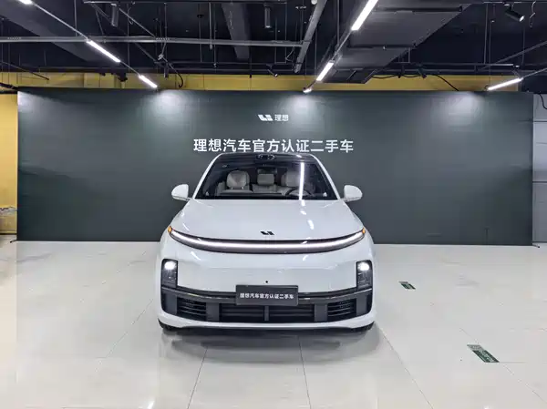 Li Auto L7 2025