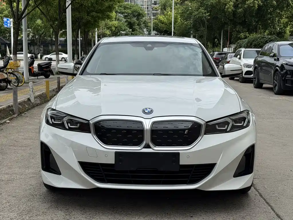 BMW i3 2023