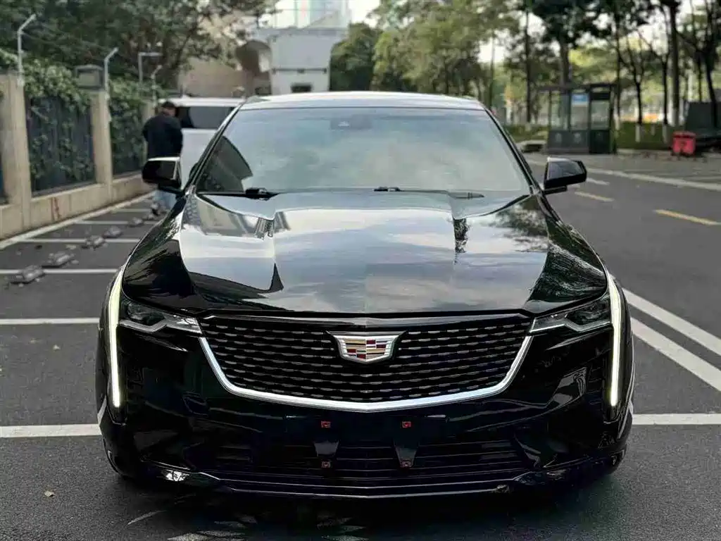 Cadillac CT4 2022 — фото 2