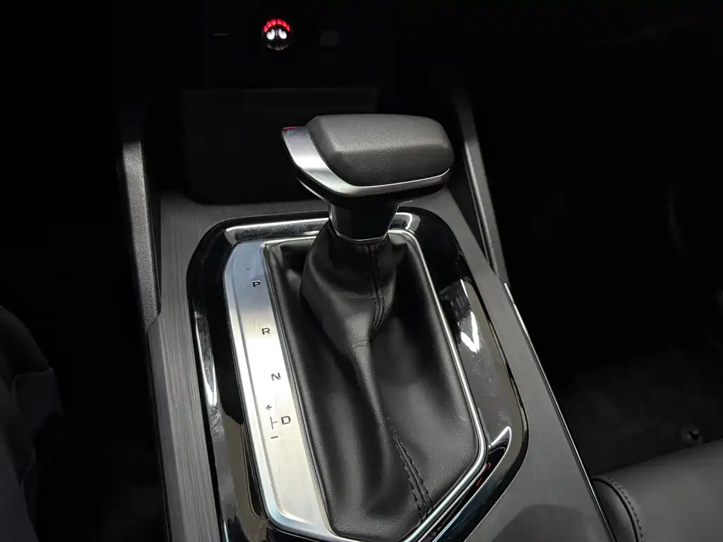 Geely Emgrand S 2022 — фото 11