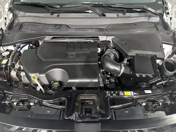 Land Rover Discovery Sport 2024