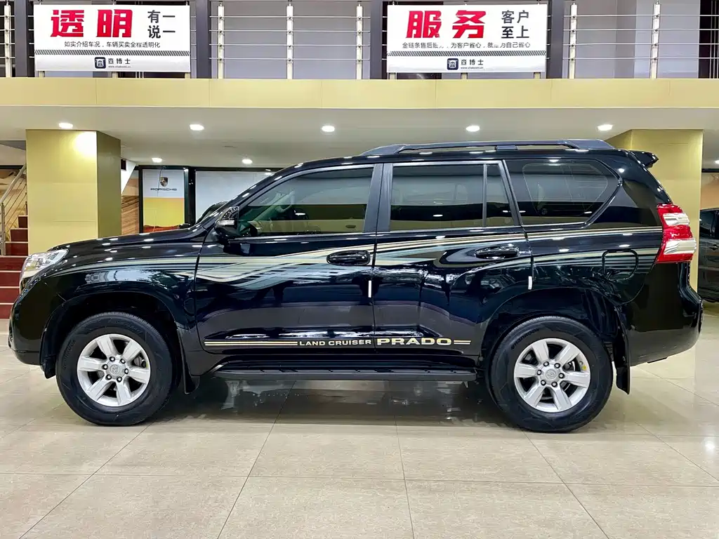 Toyota Prado 2015 — фото 2