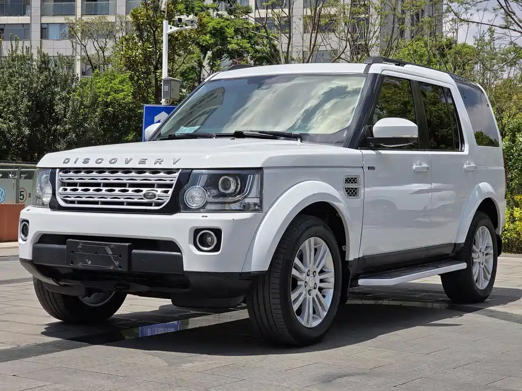 Land Rover Discovery 2015 — фото 1
