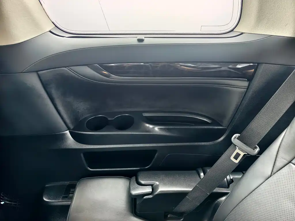 Toyota Vellfire 2019 — фото 23