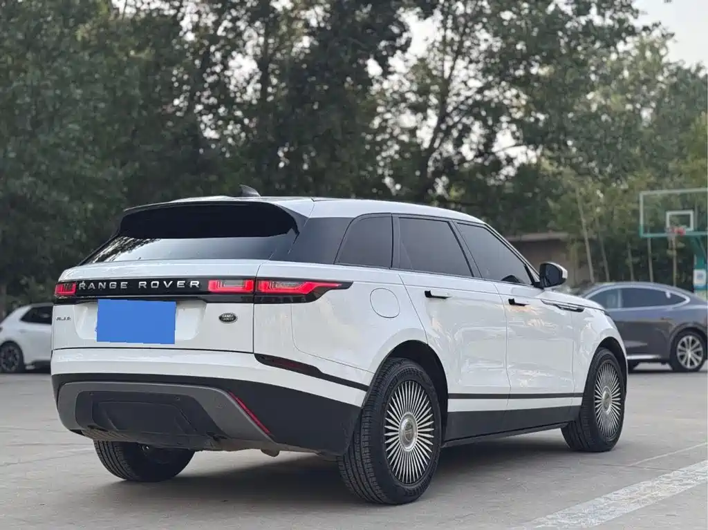 Land Rover Velar 2020 — фото 17