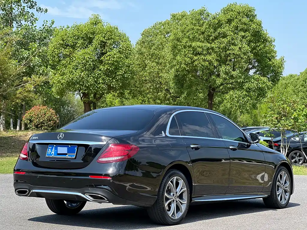 Mercedes-Benz E-Class 2020 — фото 5