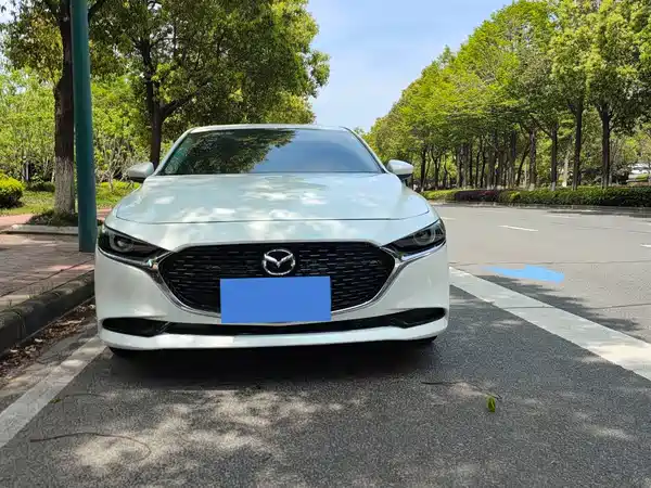 Mazda 3 Axela 2021