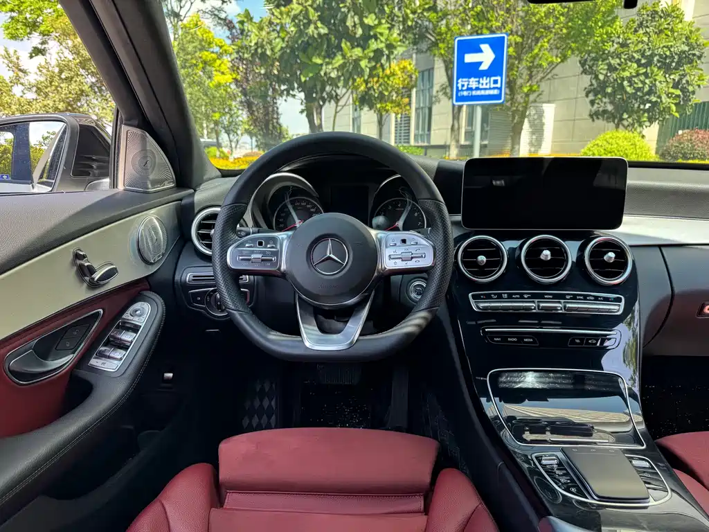 Mercedes-Benz C-Class 2019 — фото 21