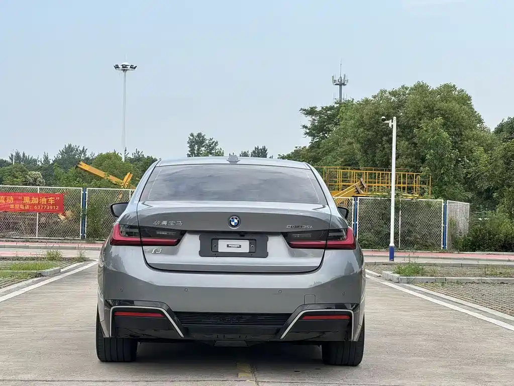 BMW i3 2022 — фото 4