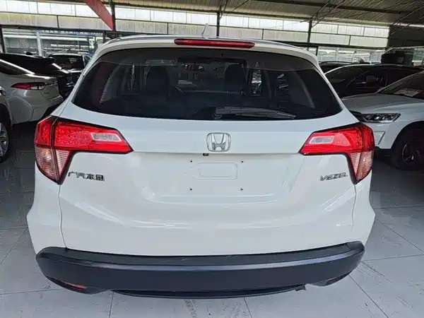 Honda Vezel 2016