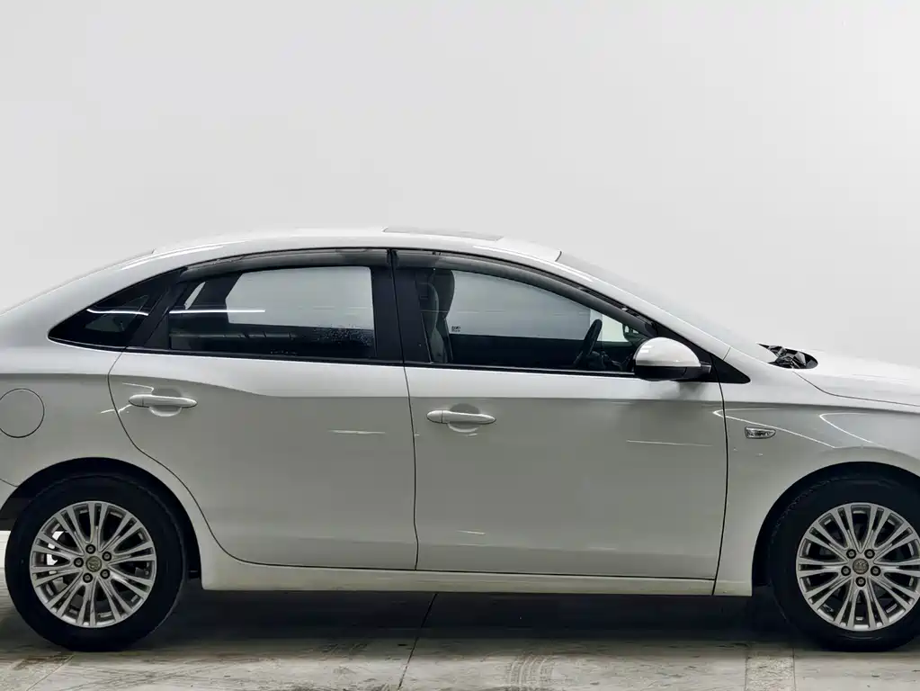 Buick Excelle GT 2015 — фото 8
