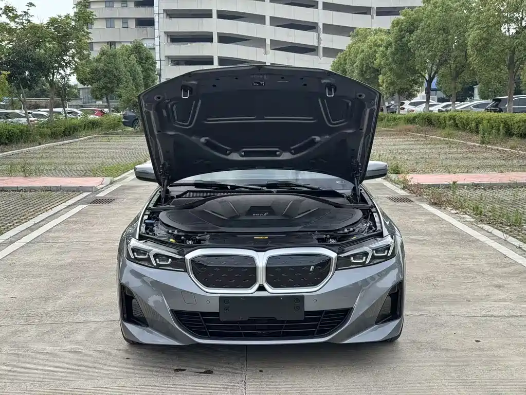 BMW i3 2022 — фото 8