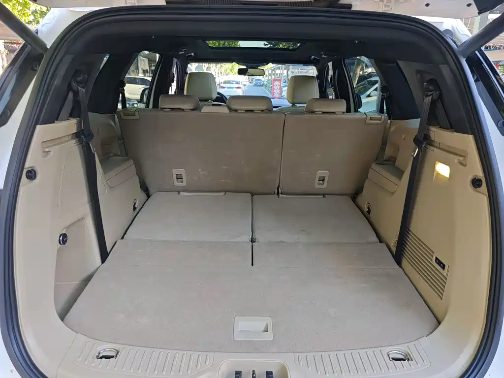 Ford Everest 2015 — фото 21