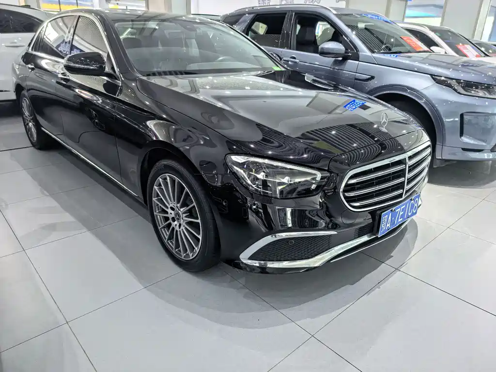 Mercedes-Benz E-Class 2023