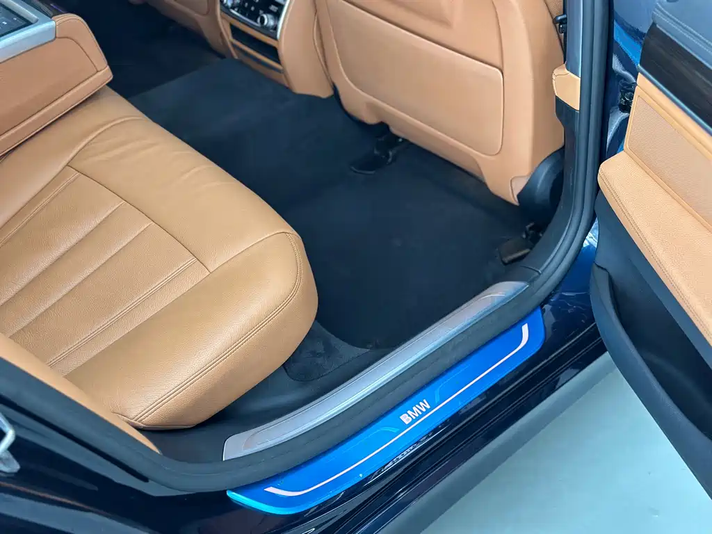 BMW 7 Series 2016 — фото 46