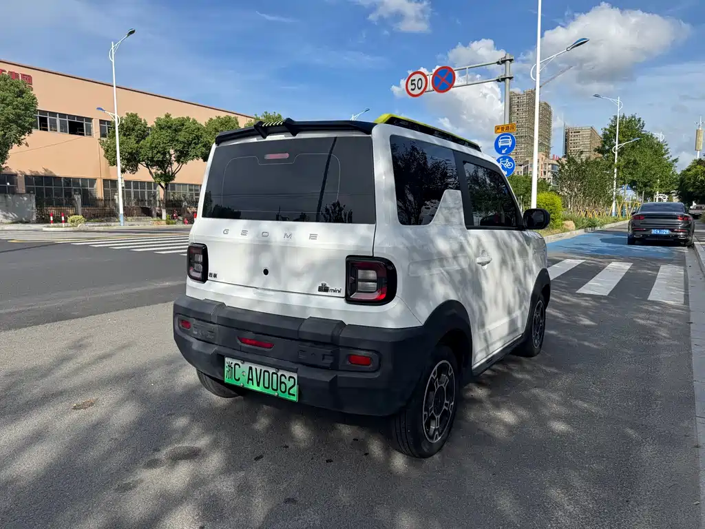 Geely Galaxy Panda 2025